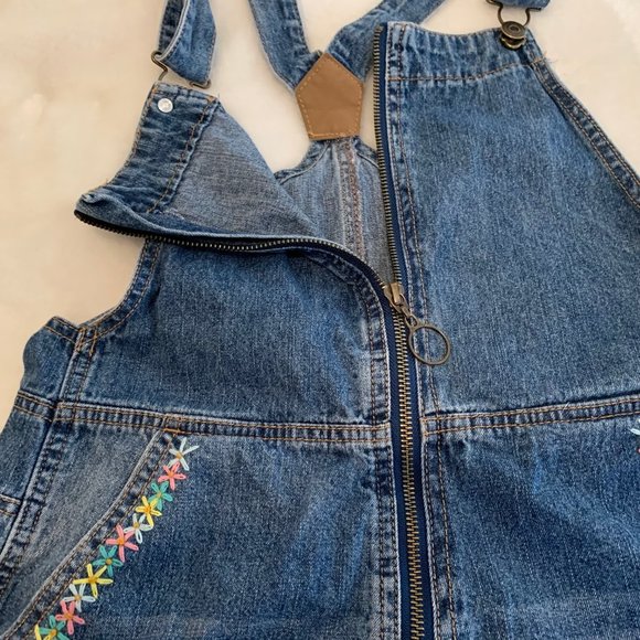 Chip Clip Medium Wash Embroidered Zip Front Short Overalls Size M - Picture 5 of 16